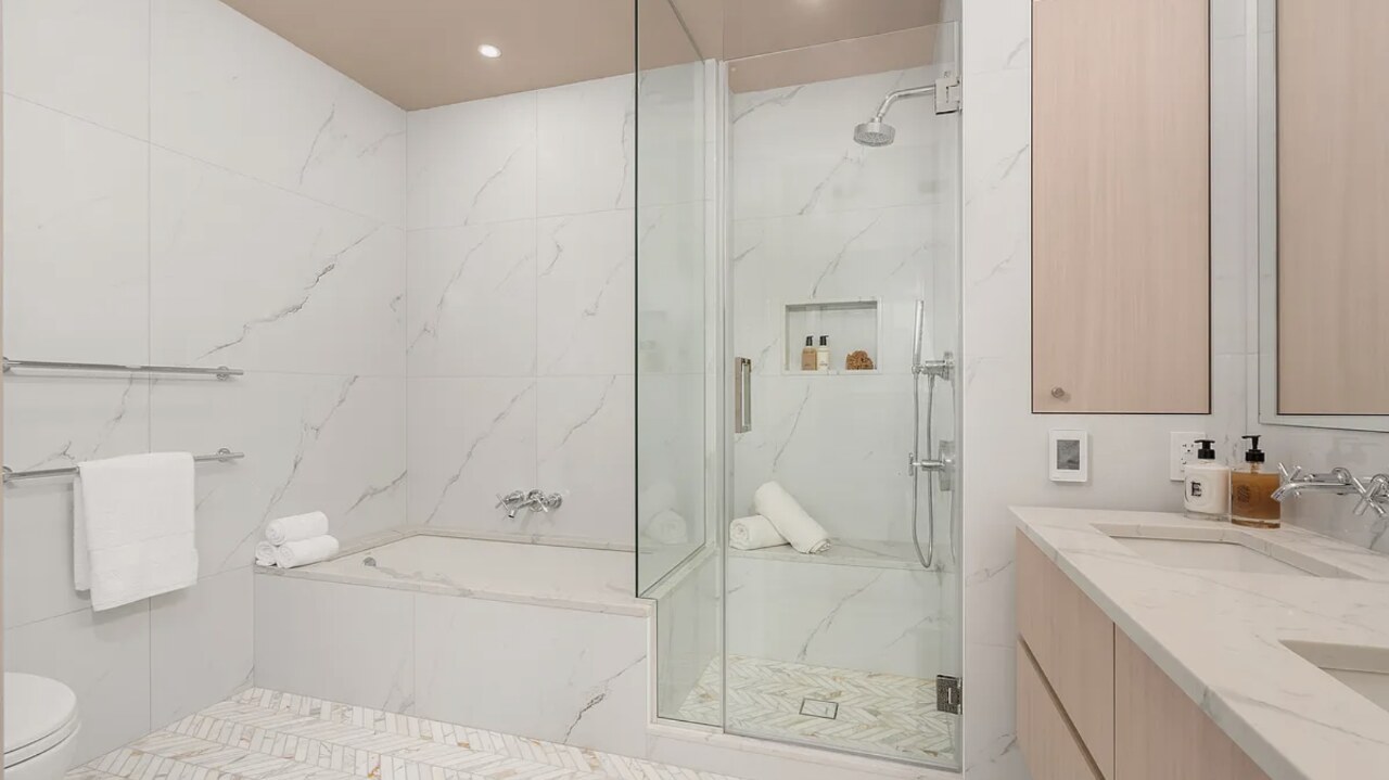 Interior Renovation: Bath
